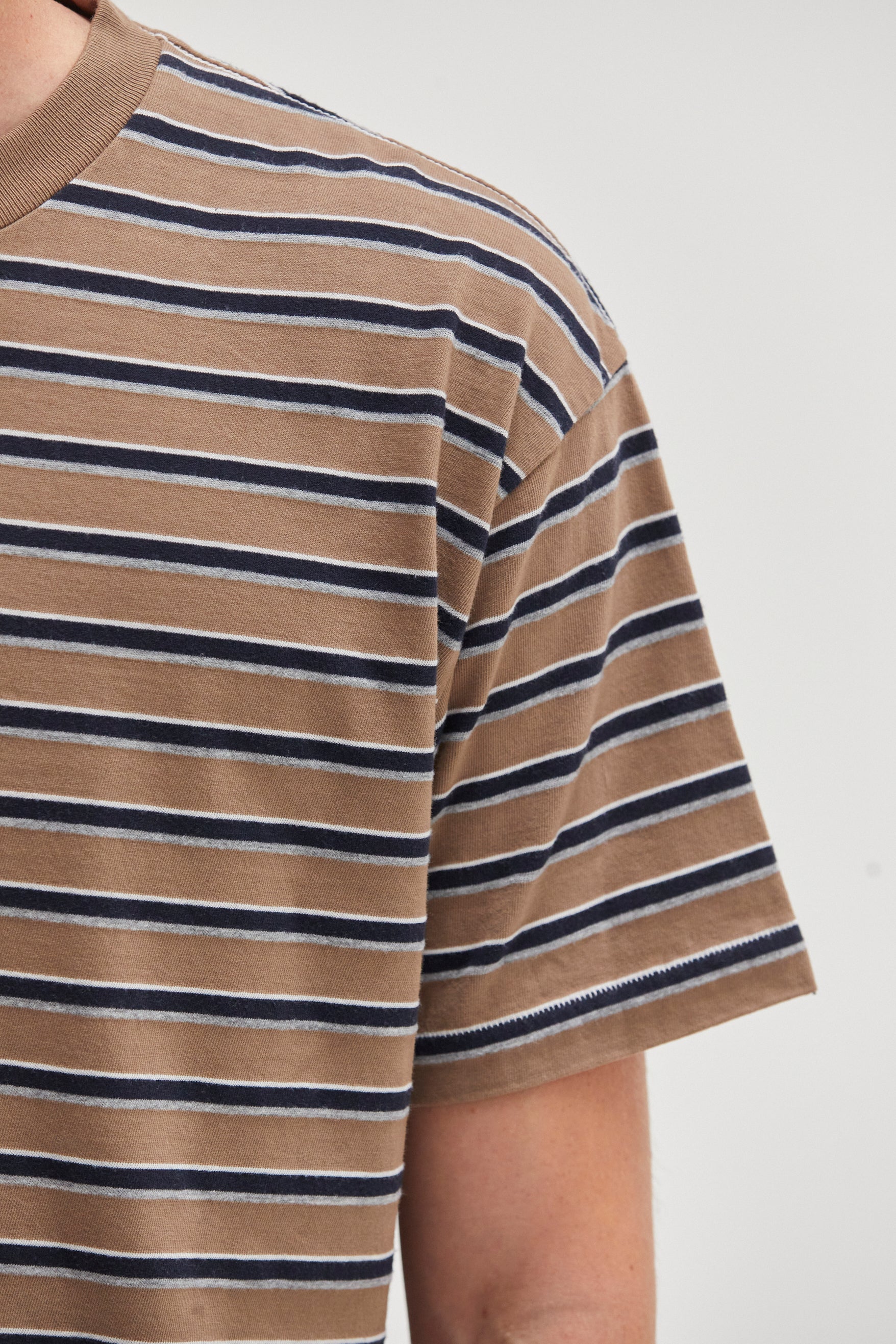 Noah Stripe Tee in Mushroom