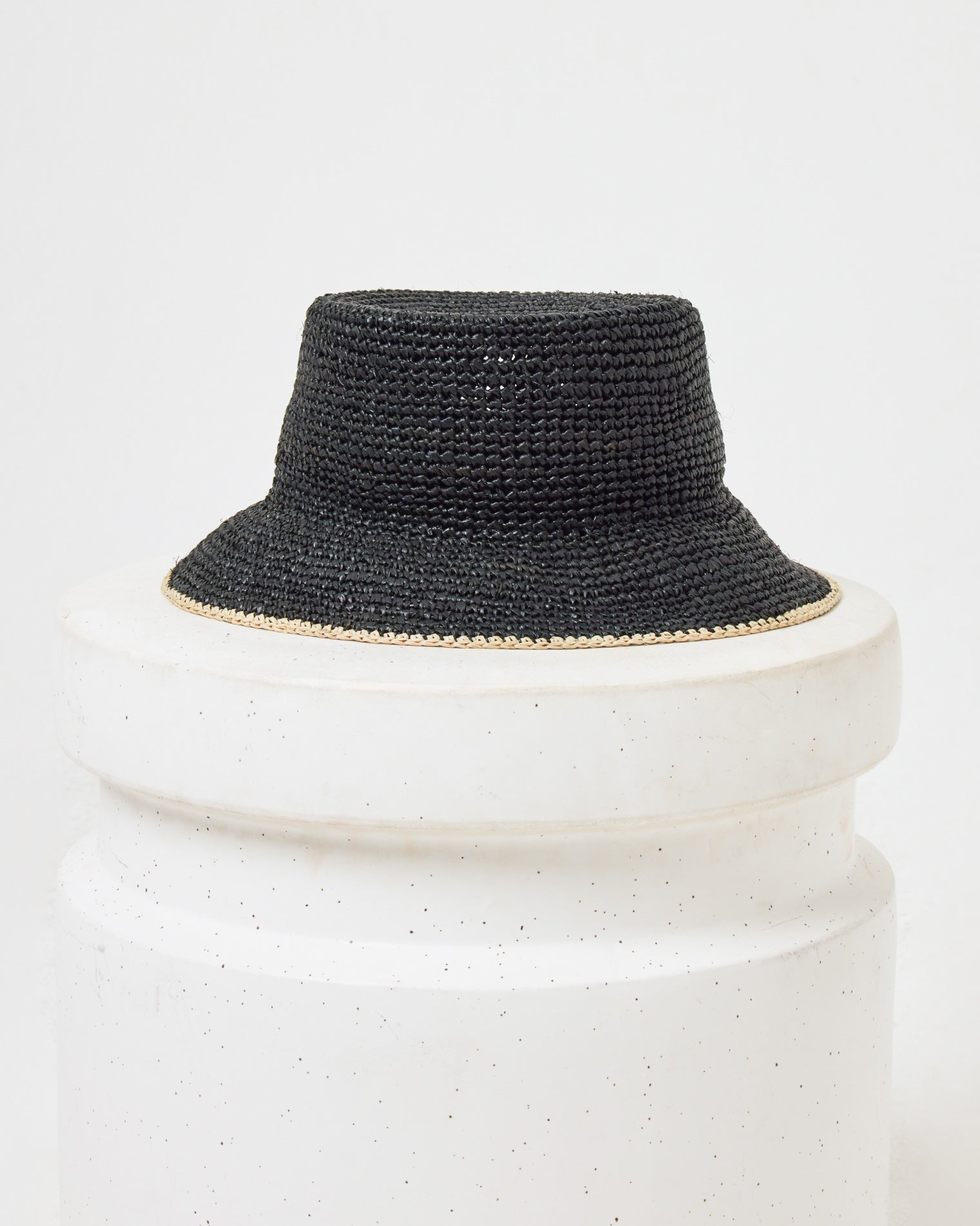 Isadora Bucket Hat - Black-Cream