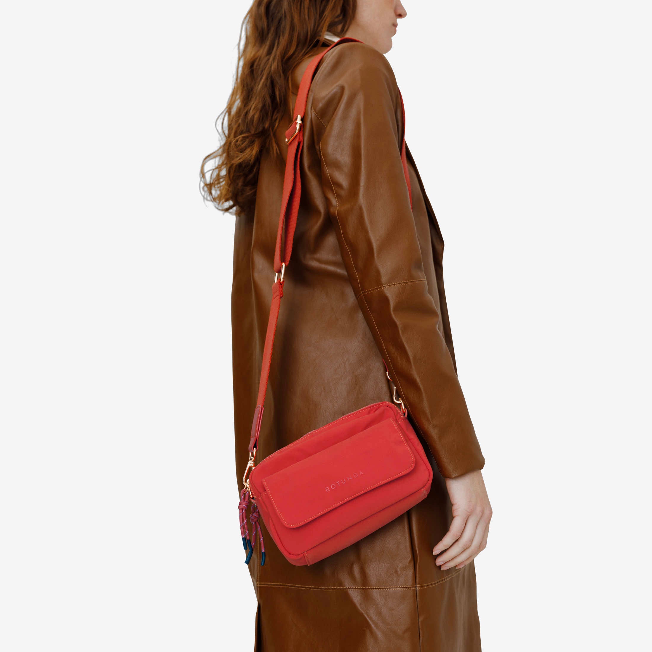 Chett Crossbody Bag in Red