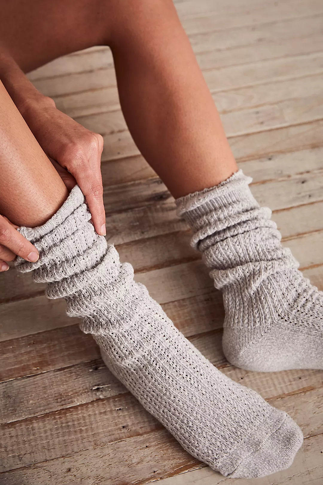 Staple Slouch Socks in Marled Grey