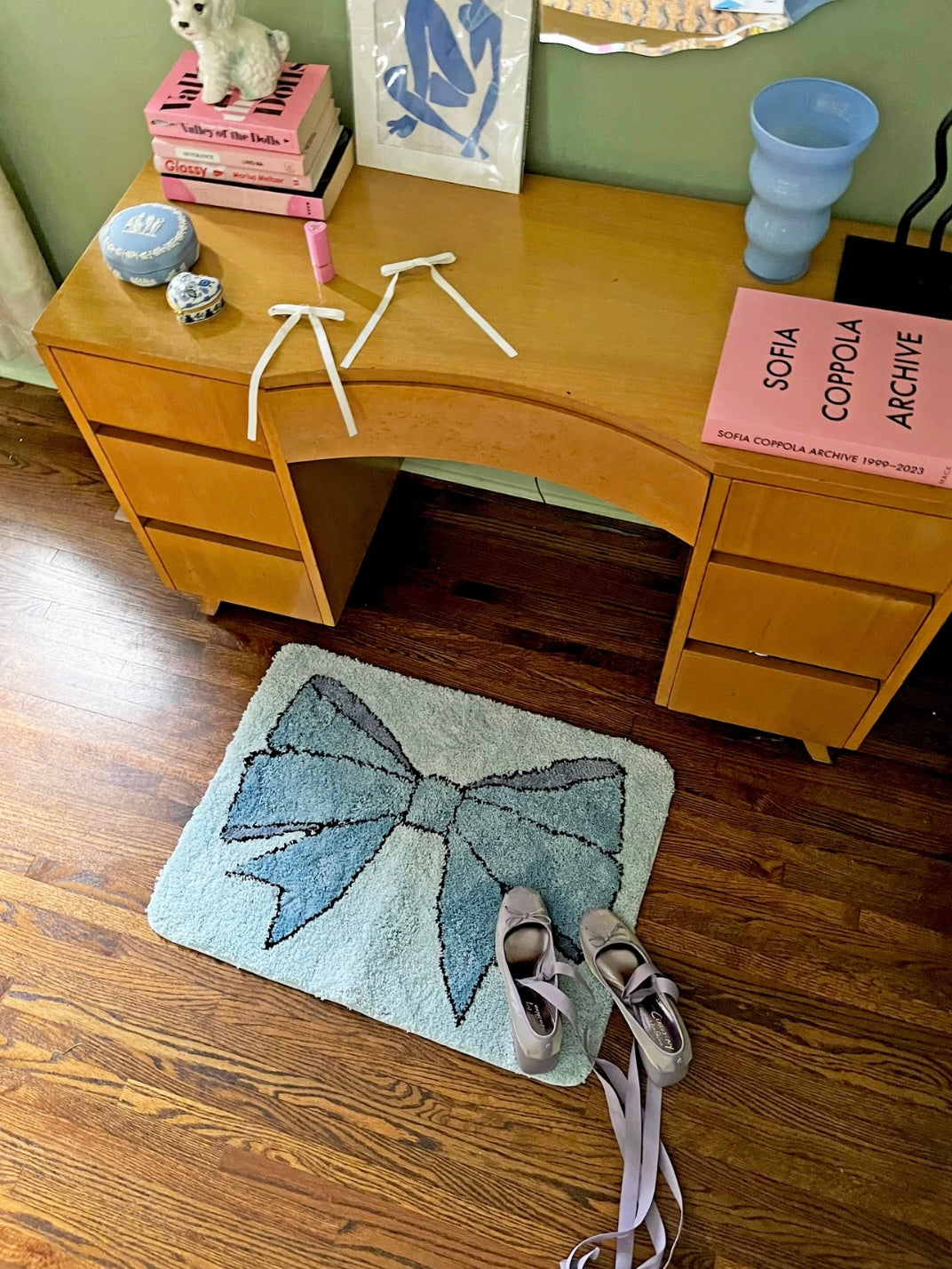 Bow Rug