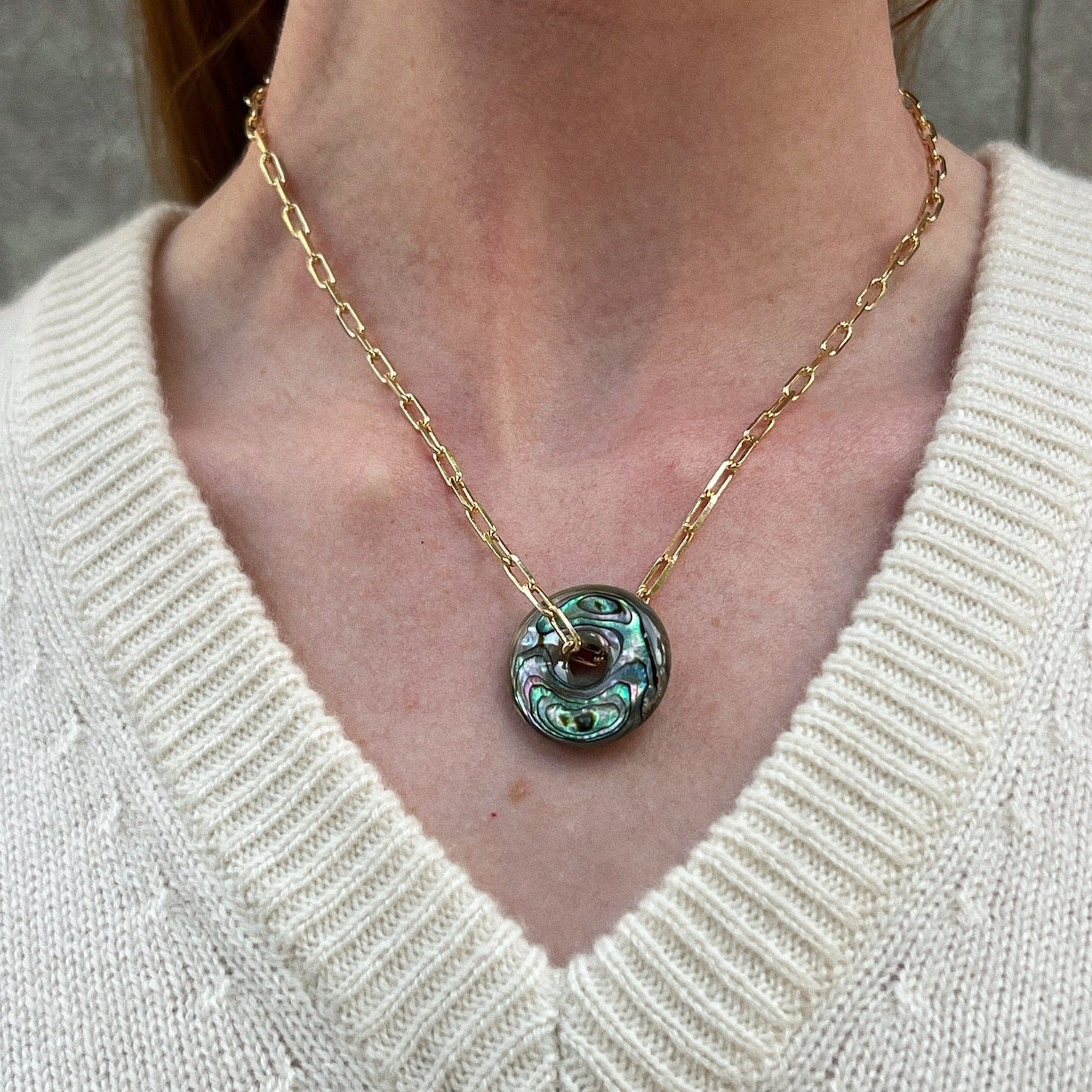 Beignet Necklace - Abalone