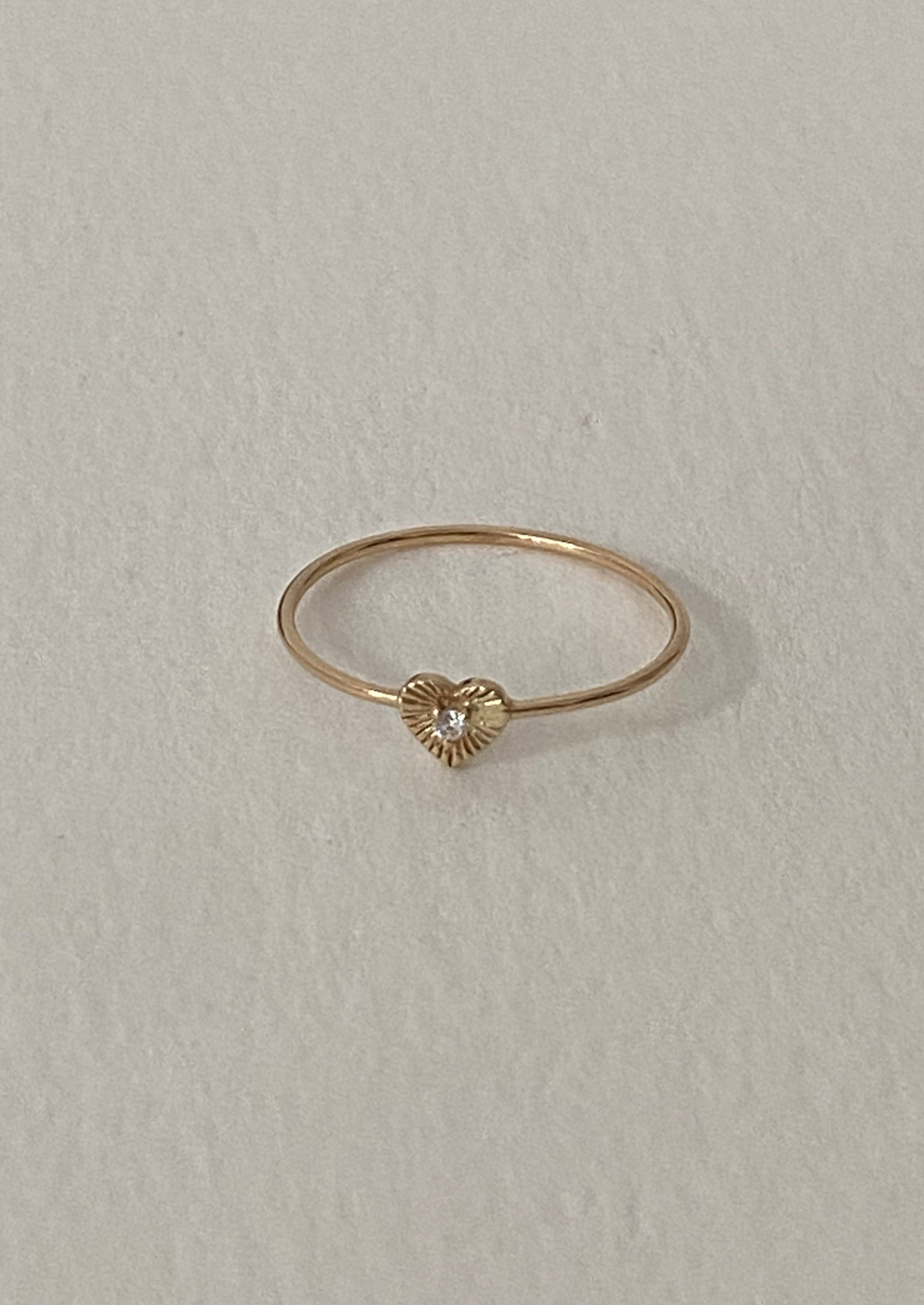 White Diamond Ribbed Heart Ring