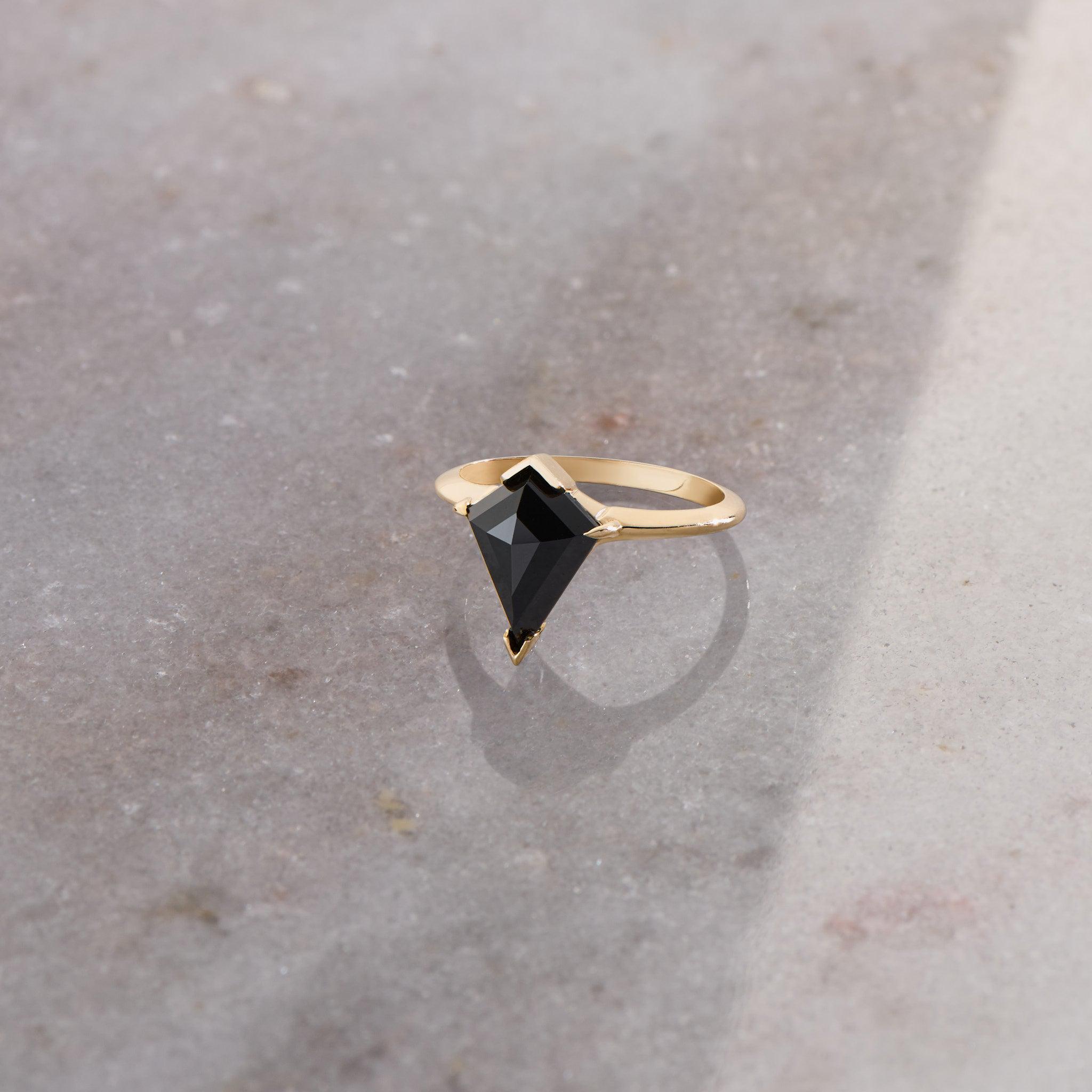 Black Spinel Kite Gold Ring