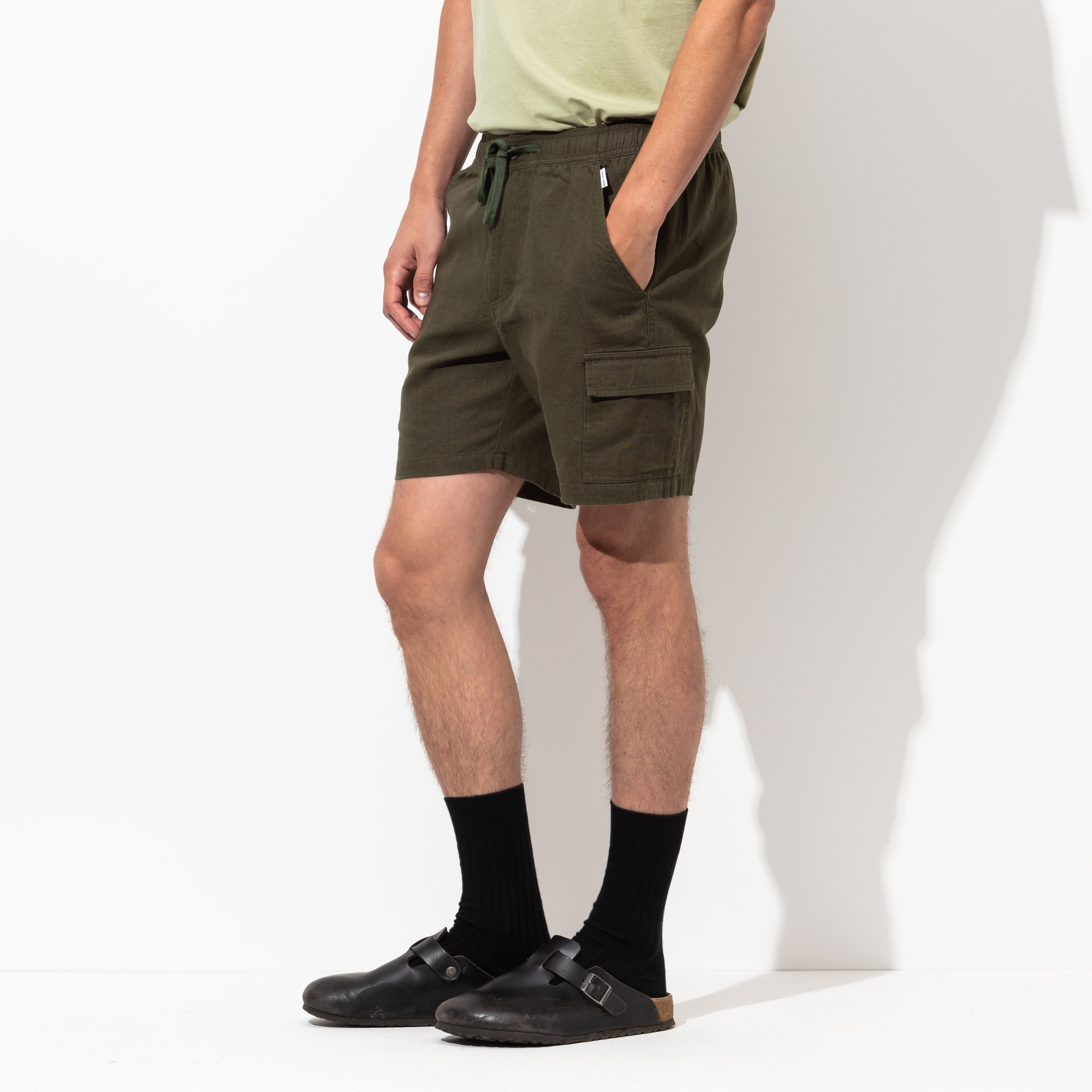 Boundry Walkshort in Surplus