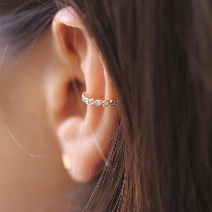 DIAMOND EARCUFF