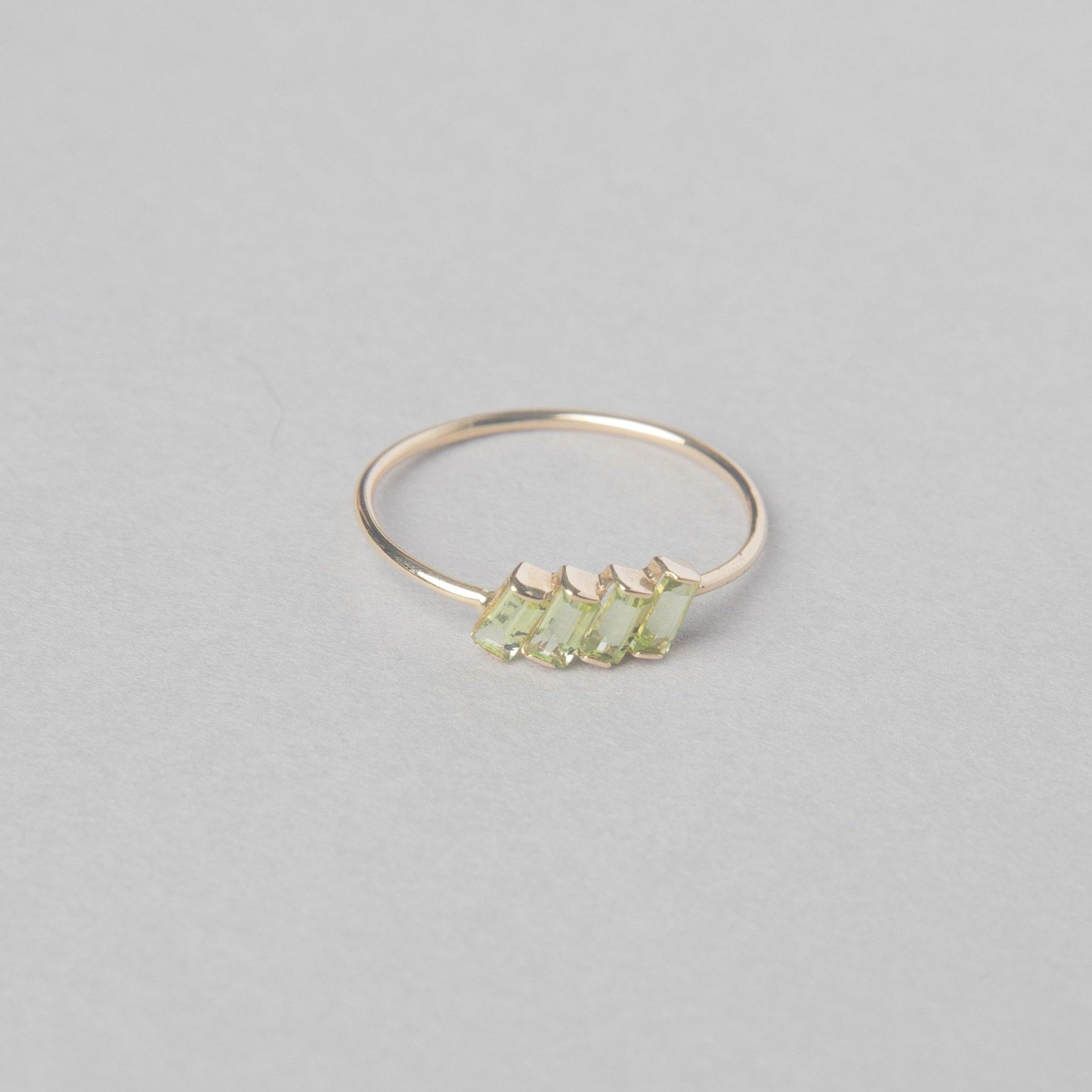 PERIDOT BAGUETTE RING